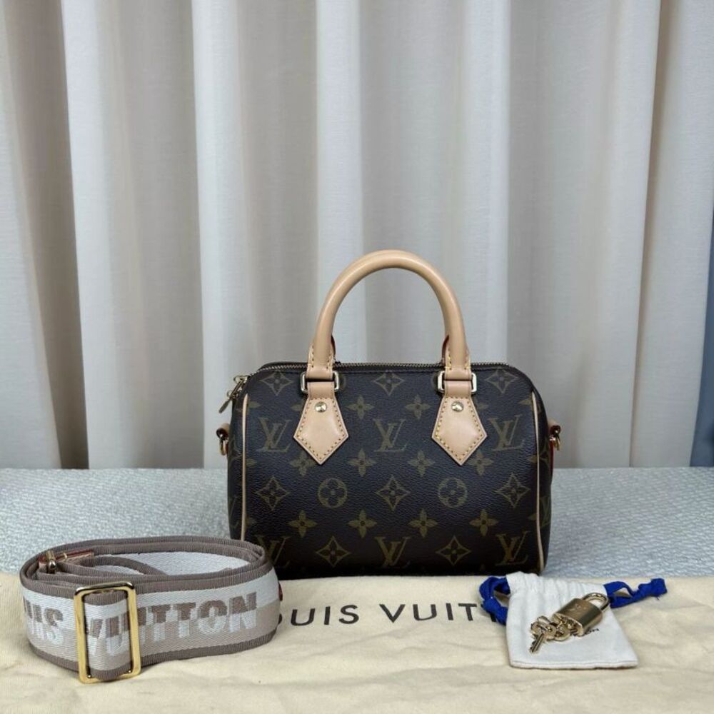 Louis Vuitton Women Pre-Loved Bag Very Good Condition